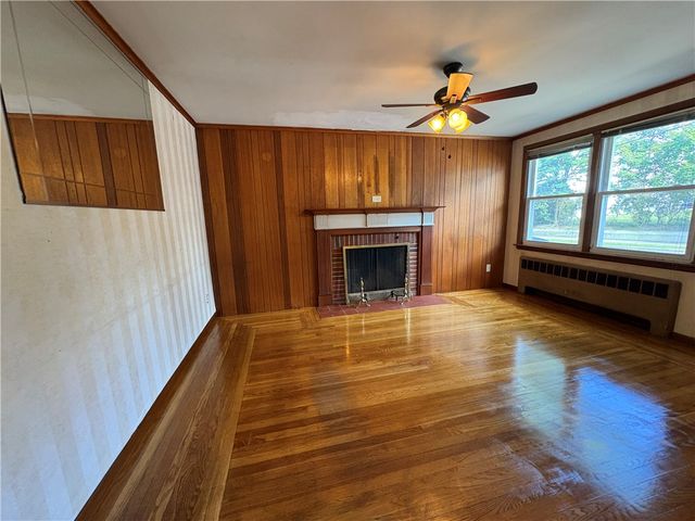 40 Standish Avenue, Providence, RI 02908