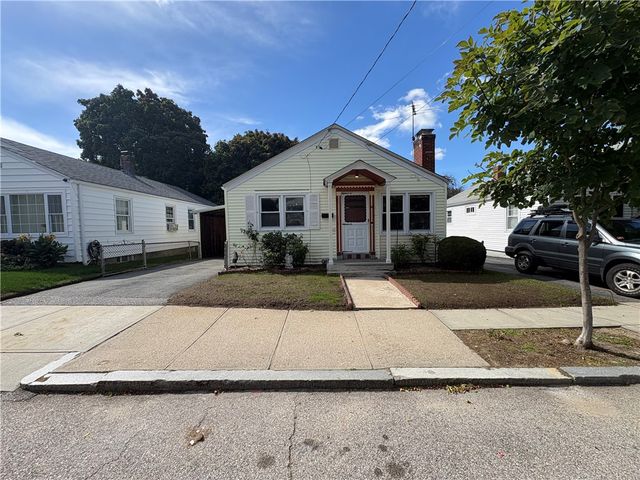 40 Standish Avenue, Providence, RI 02908