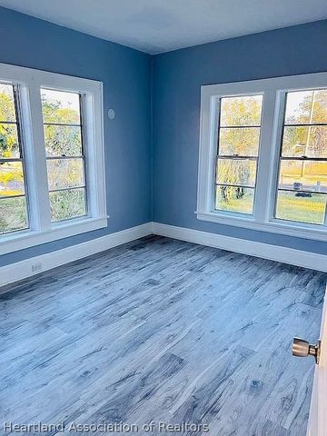 902 Woodlawn Drive, Sebring, FL 33870