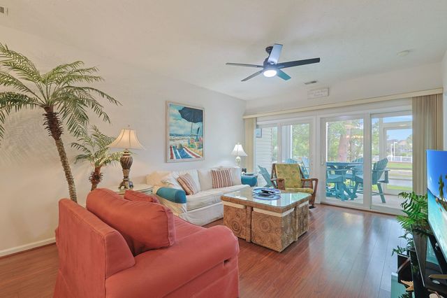 601 Hillside Dr N Apt 3403, North Myrtle Beach, SC 29582
