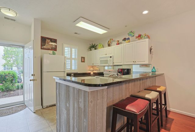 601 Hillside Dr N Apt 3403, North Myrtle Beach, SC 29582