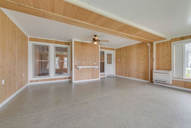 834 Rock Creek Lane, Red Oak, TX 75154