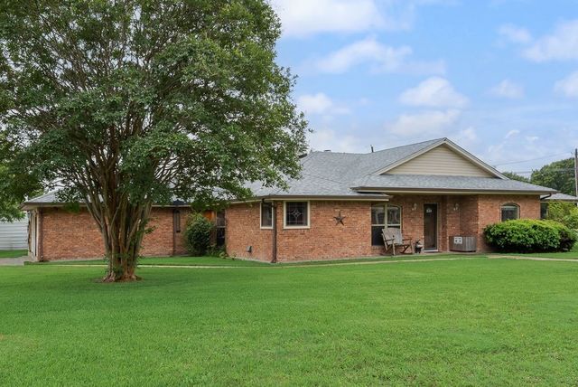 834 Rock Creek Lane, Red Oak, TX 75154