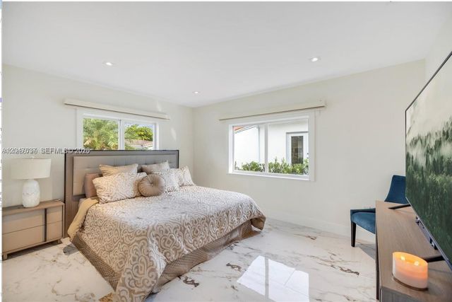 3504 Crystal View Court 0, Miami, FL 33133