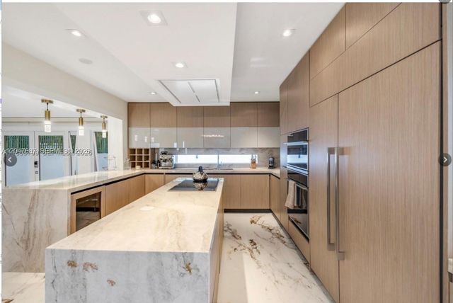 3504 Crystal View Court 0, Miami, FL 33133