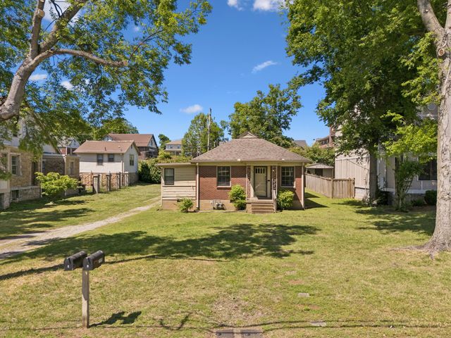 2110A W Linden Ave, Nashville, TN 37212