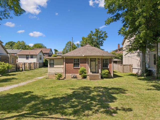 2110A W Linden Ave, Nashville, TN 37212