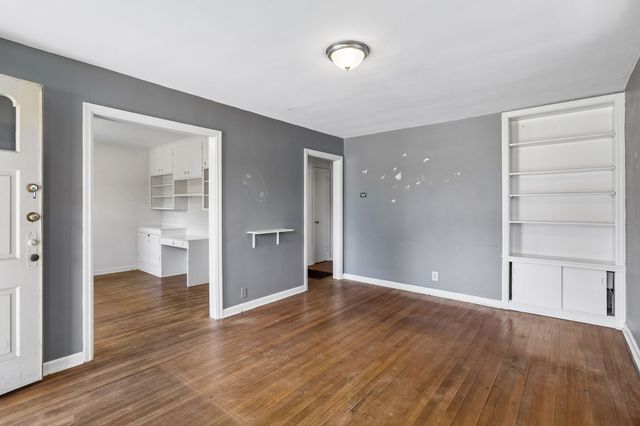 2110A W Linden Ave, Nashville, TN 37212