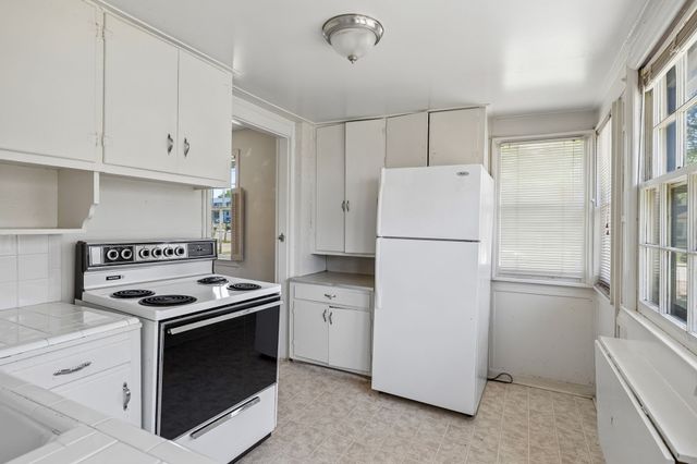 2110A W Linden Ave, Nashville, TN 37212