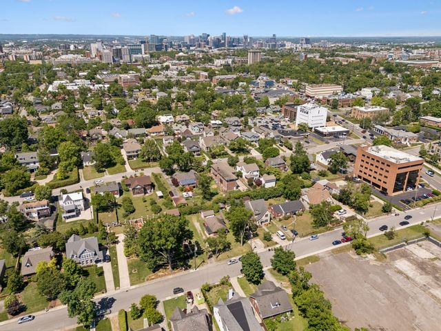 2110A W Linden Ave, Nashville, TN 37212