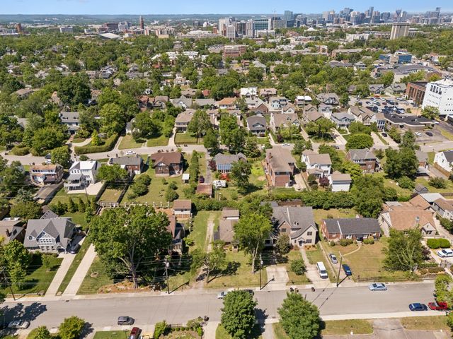2110A W Linden Ave, Nashville, TN 37212