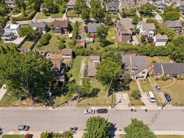 2110A W Linden Ave, Nashville, TN 37212