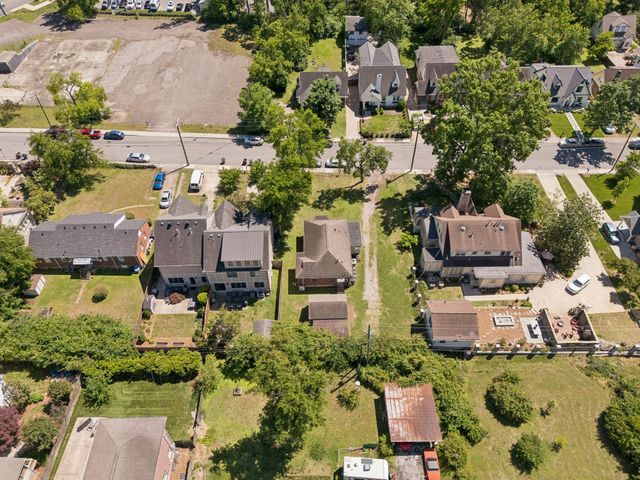 2110A W Linden Ave, Nashville, TN 37212