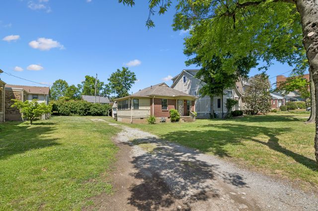 2110A W Linden Ave, Nashville, TN 37212
