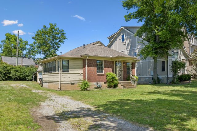 2110A W Linden Ave, Nashville, TN 37212