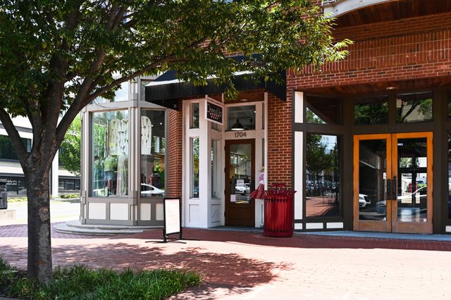 2110A W Linden Ave, Nashville, TN 37212