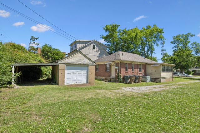 2110A W Linden Ave, Nashville, TN 37212