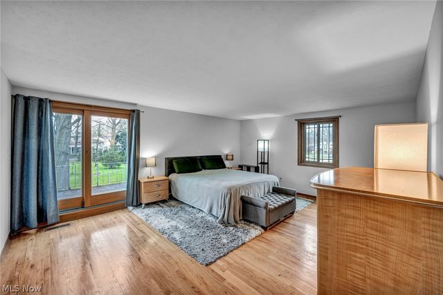 26475 Sudbury Drive, North Olmsted, OH 44070