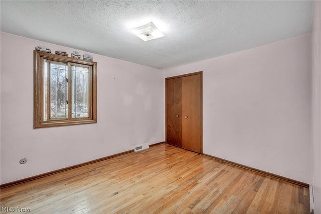 26475 Sudbury Drive, North Olmsted, OH 44070