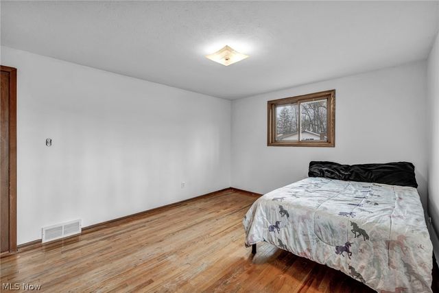 26475 Sudbury Drive, North Olmsted, OH 44070