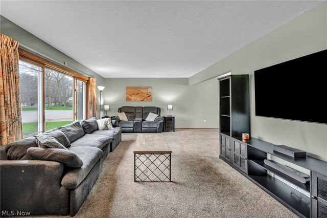 26475 Sudbury Drive, North Olmsted, OH 44070