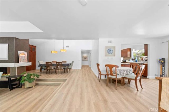 31 Sycamore, Irvine, CA 92603
