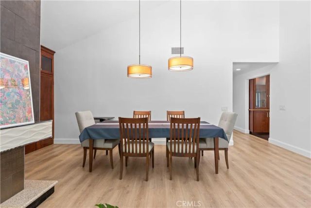 31 Sycamore, Irvine, CA 92603