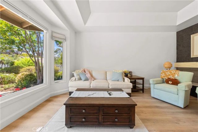 31 Sycamore, Irvine, CA 92603