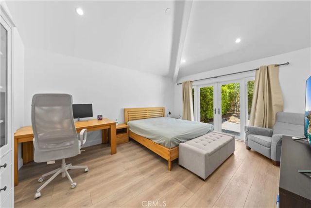 31 Sycamore, Irvine, CA 92603