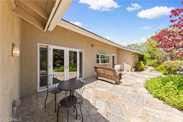 31 Sycamore, Irvine, CA 92603