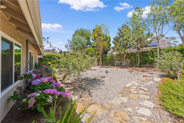 31 Sycamore, Irvine, CA 92603