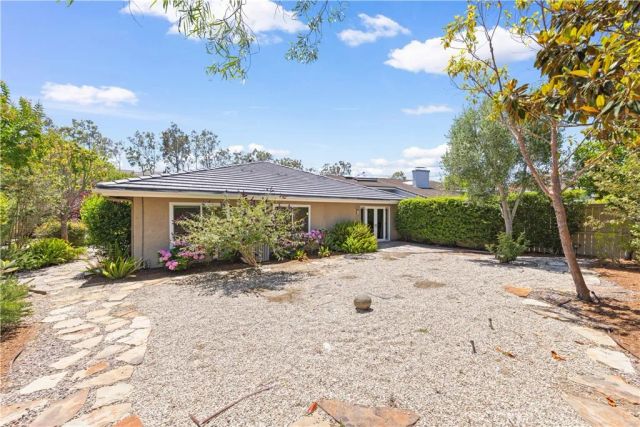 31 Sycamore, Irvine, CA 92603