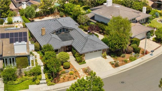 31 Sycamore, Irvine, CA 92603