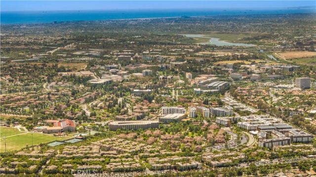 31 Sycamore, Irvine, CA 92603