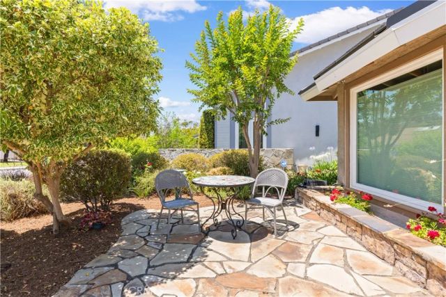 31 Sycamore, Irvine, CA 92603