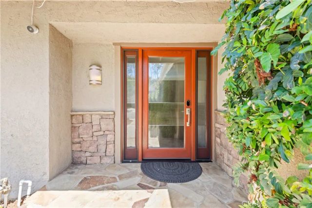 31 Sycamore, Irvine, CA 92603
