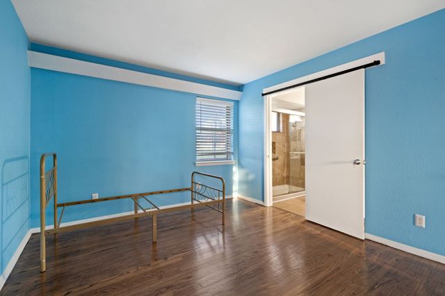 4215 Elk Horn Trail, Dallas, TX 75216