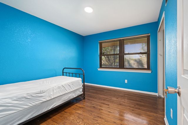 4215 Elk Horn Trail, Dallas, TX 75216