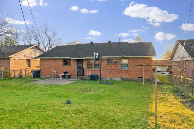 4215 Elk Horn Trail, Dallas, TX 75216