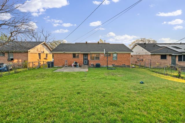 4215 Elk Horn Trail, Dallas, TX 75216