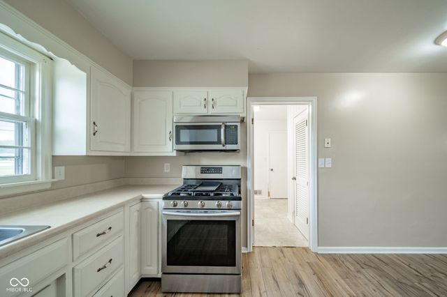 815 Longfellow Road, Anderson, IN 46011