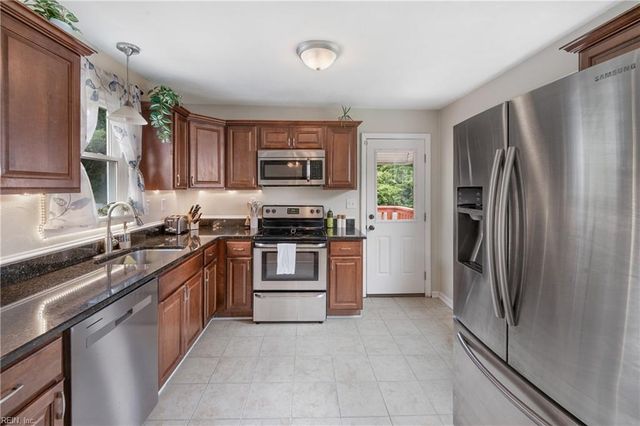 3496 E Bonner DR, Norfolk, VA 23513