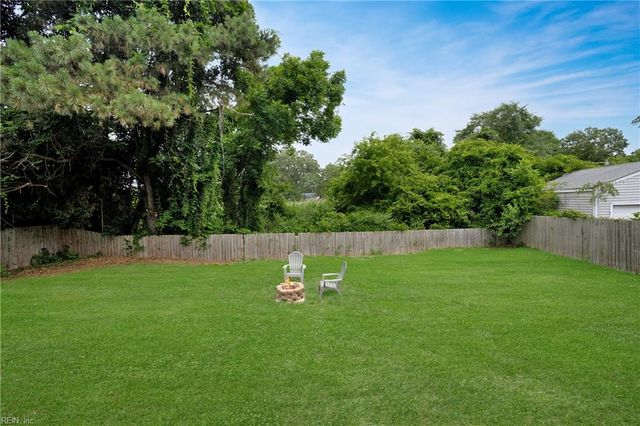 3496 E Bonner DR, Norfolk, VA 23513