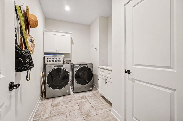 5947 Hidden Oak Avenue, Richland, MI 49083