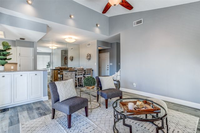 1726 Ascension Point Drive 327, Arlington, TX 76006