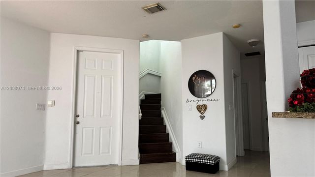 11461 NW 76th St 11461, Doral, FL 33178