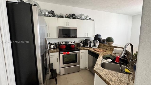 11461 NW 76th St 11461, Doral, FL 33178