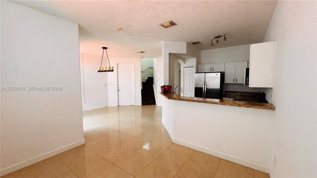 11461 NW 76th St 11461, Doral, FL 33178