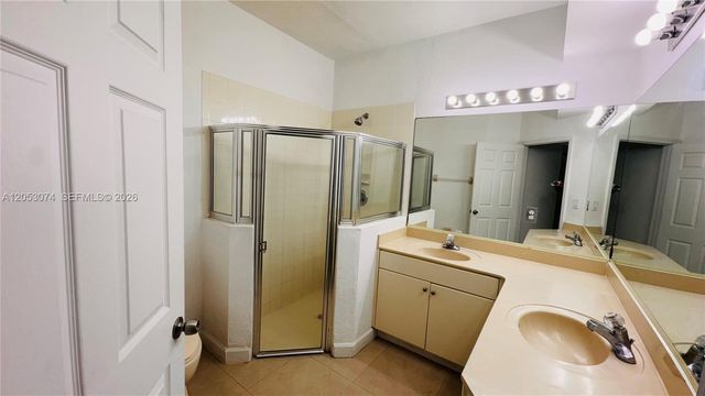 11461 NW 76th St 11461, Doral, FL 33178