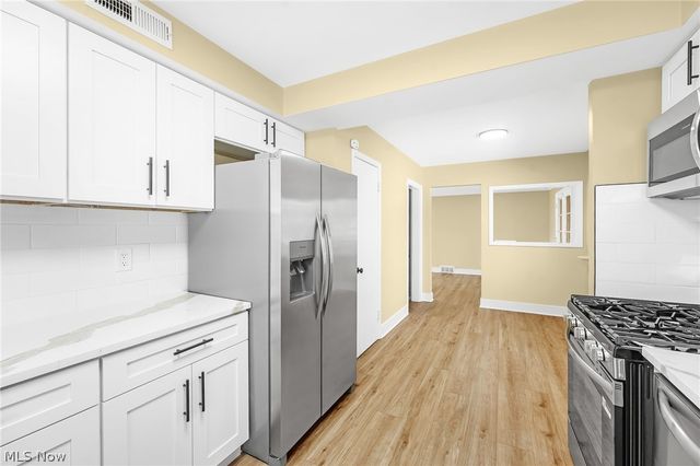 6370 Manchester Road, Parma, OH 44129